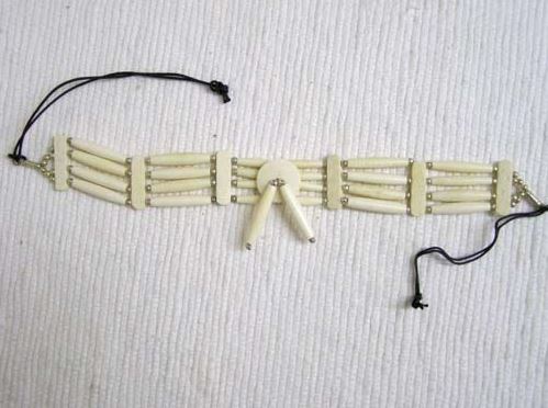 4-Row Native American Style White Choker with Center Piece