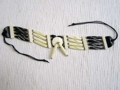 4-Row Native American Style Off-White Choker with Center Piece