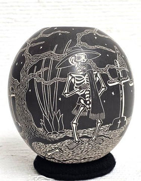 Day of the Dead Pot - Mata Ortiz Handbuilt and Handetched