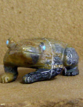 Zuni Carved Frog Fetish by Karen Zunie