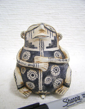 Effigy Gourd Pot by Robert Rivera - D