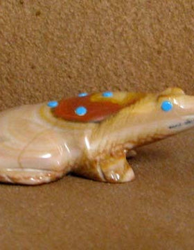 Zuni Carved Frog Fetish by Ronnie Lunasee
